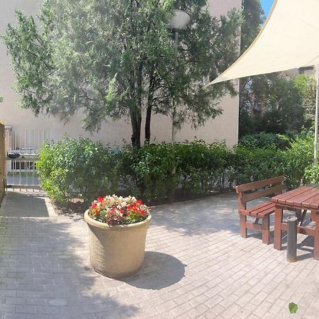 H1 Apartmanok Budapest Extérieur photo